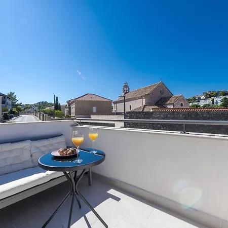 & Primi - With Balcony Appartement Dubrovnik